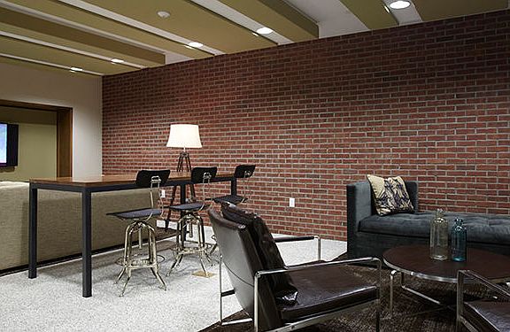 5th image of 21 Willett Ave APT 318