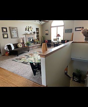 5th image of 1008 Eastgate Dr