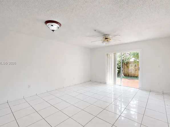 8183 NW 8th St APT C2, Miami, FL 33126