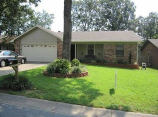 122 Greentree Rd, Sherwood, AR 72120