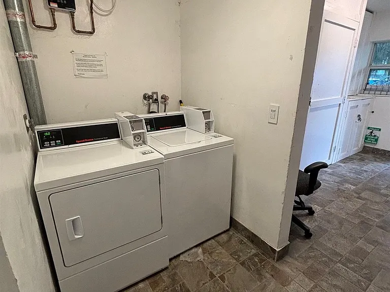 1301 N 12th Ct #12A — Photo 17