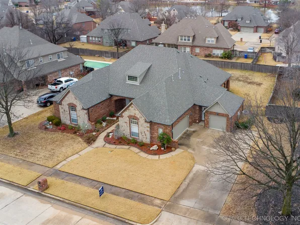 7812 E Dallas St, Broken Arrow, OK 74014