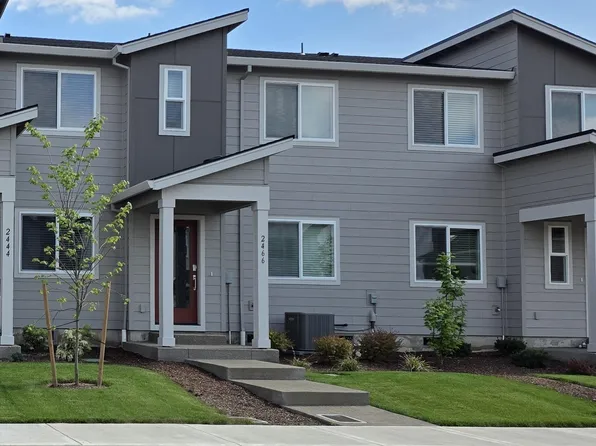 2444 Sawtelle Dr, Woodburn, OR 97071