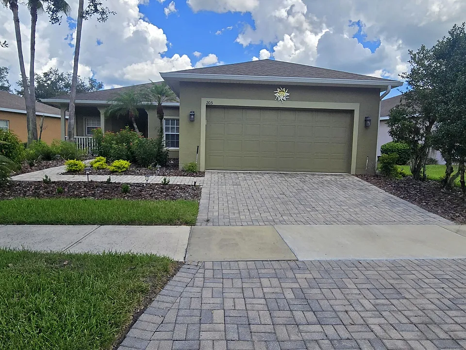 205 Sand Piper Dr