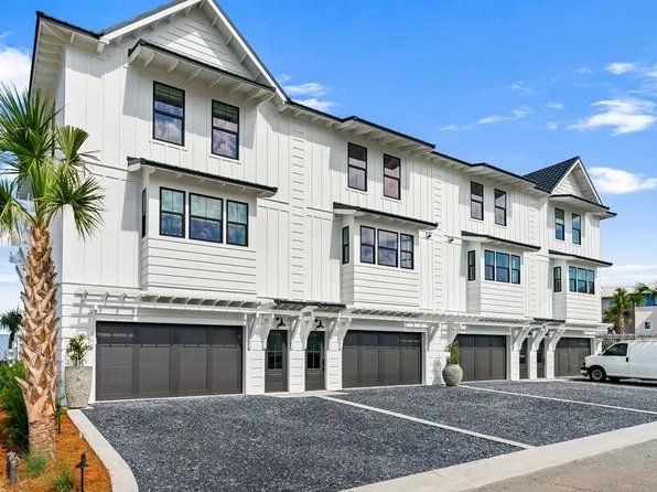 100 S 42nd St #D, Pt Saint Joe, FL 32456
