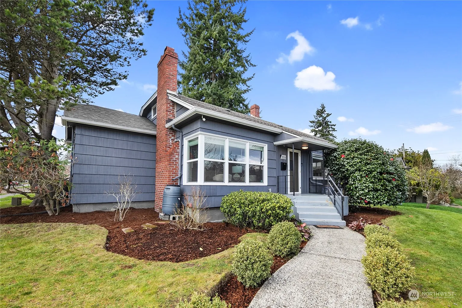 1504 N Cedar Street photo 1