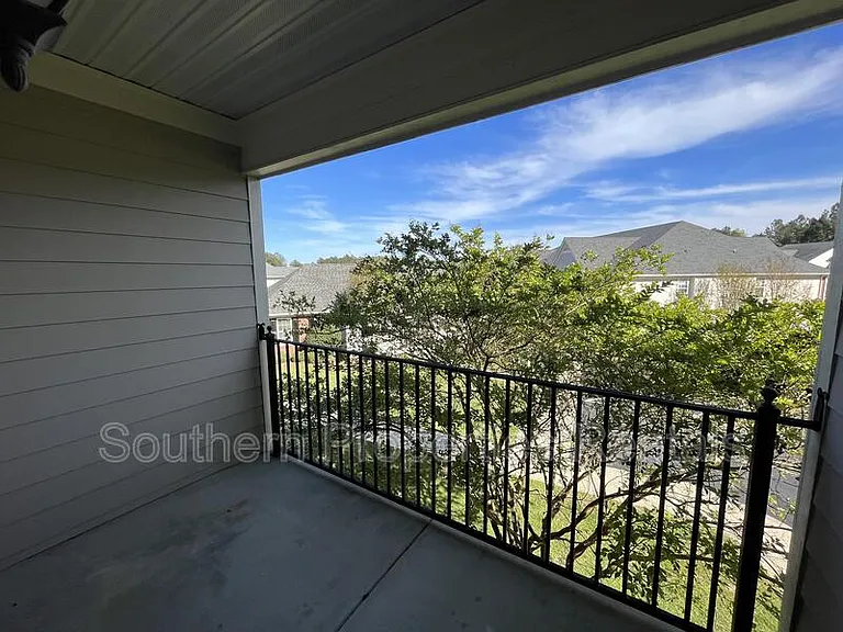 411 Gallery Dr #204-1 — Photo 31