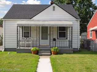 1426 E Bernhard Ave, Hazel Park, MI