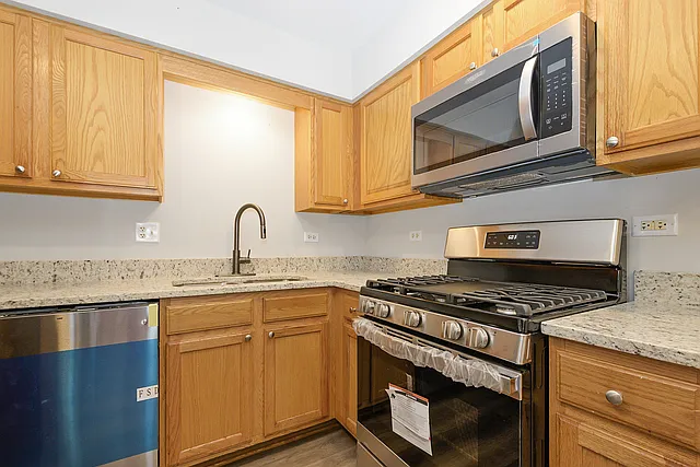 7251 S Ferdinand Ave — Photo 4