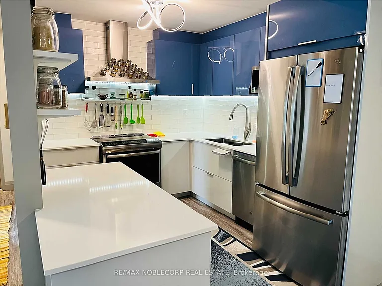 1450 Glen Abbey Gate S #734 — Photo 7
