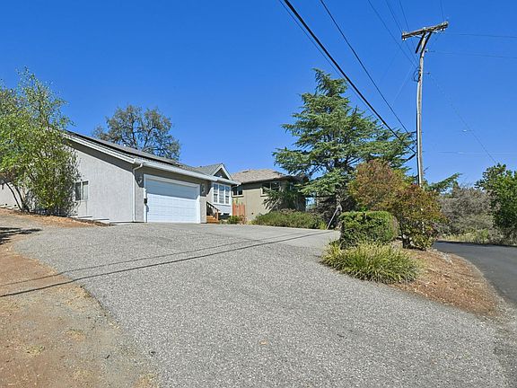 2nd image of 347 Landis Cir