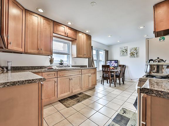3rd image of 6340 N Albany Ave #3