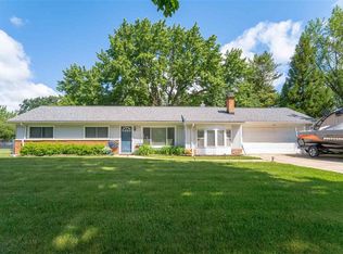 6412 Hermana Rd, West Bloomfield, MI 48324