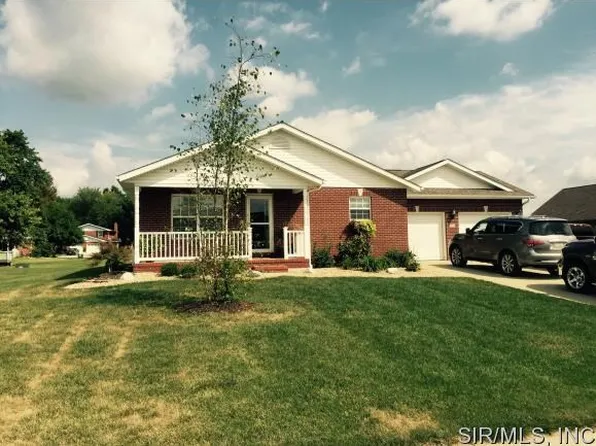203 North St, Germantown, IL 62245