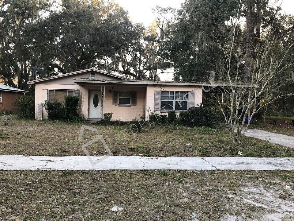 1st image of 604 Evans St