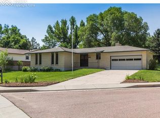 4313 Ridgeglen Rd, Colorado Springs, CO 80918