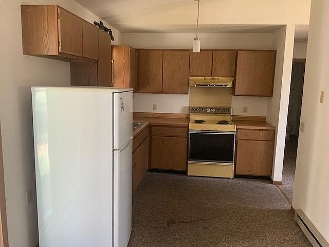 2nd image of 10 Grove St #6