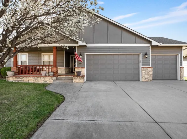 937 E Lost Hills Ct, Derby, KS 67037