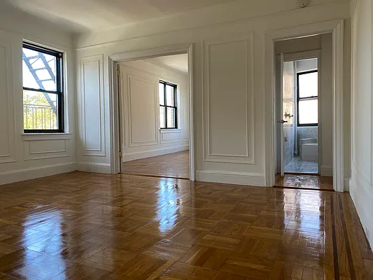 Sold by Diamond Real, Inc. | media 5