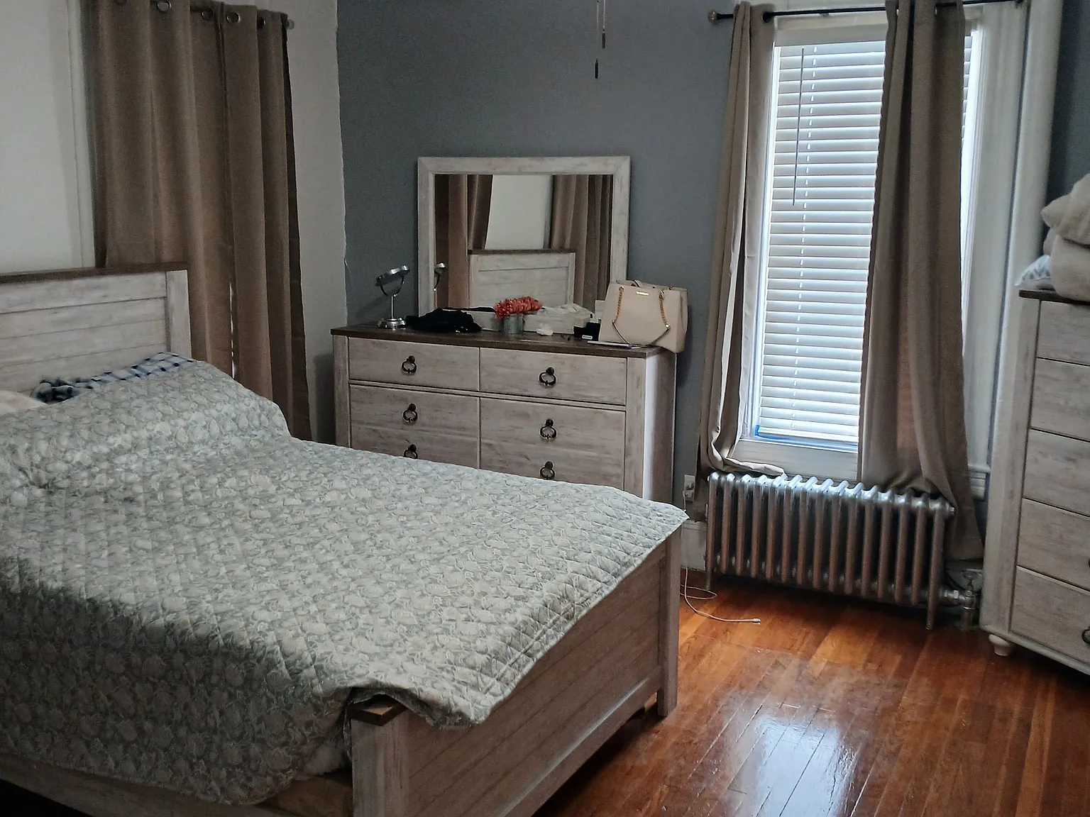 3 bed, 1700 sqft, $1,700 — Photo 4