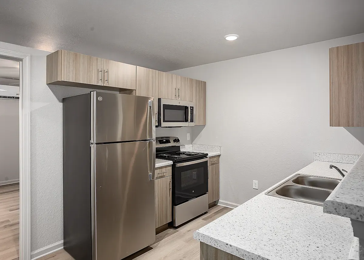 Crockett Hills Apartments — Photo 1