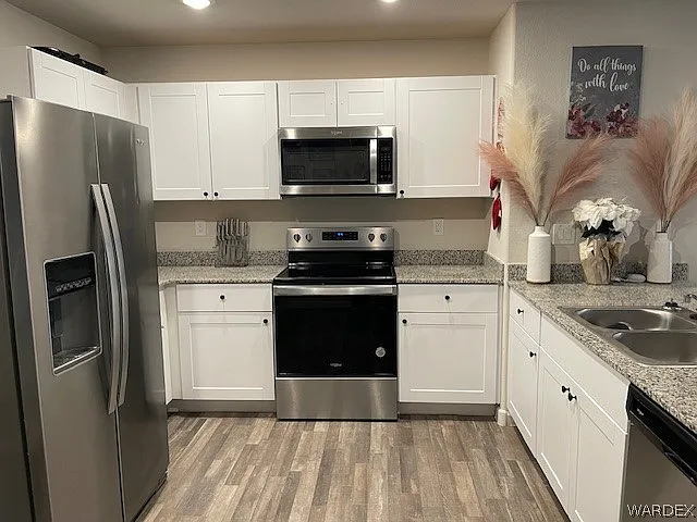 2422 Stonebridge Dr — Photo 6
