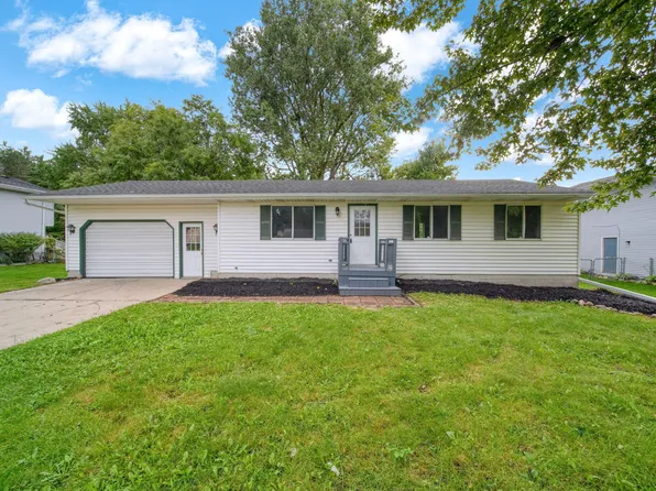 2520 Lanier Dr, Lansing, MI 48911