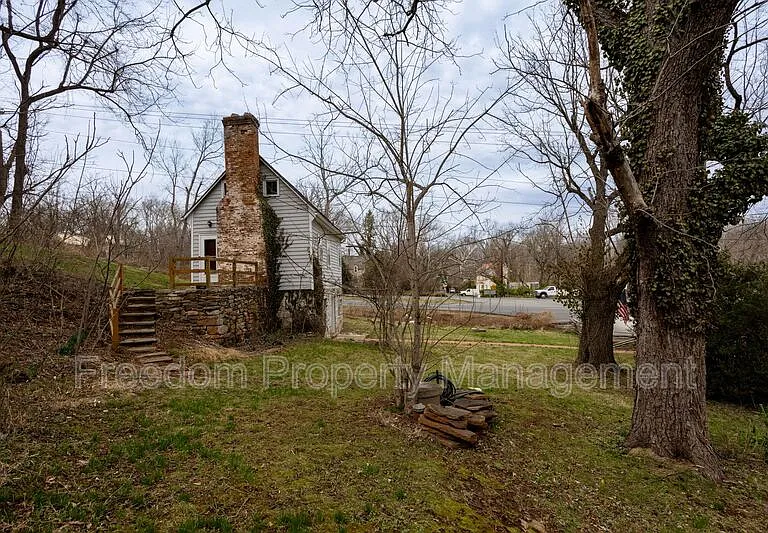 8200 Buckland Mill Rd — Photo 28