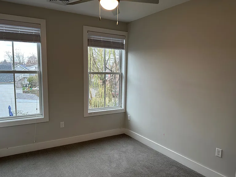 216 S Division St #204 — Photo 6