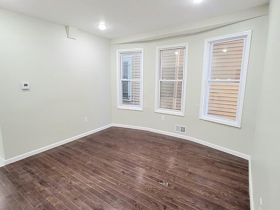 5th image of 268 Chadwick Ave APT 2