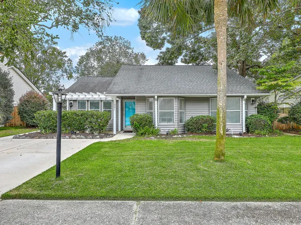 1991 Armory Dr, Mount Pleasant, SC 29466