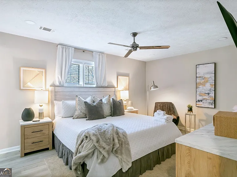 65 Juliana Dr — Photo 14
