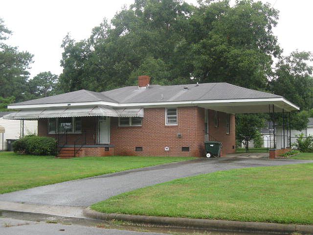 1st image of 2520 Gwen St