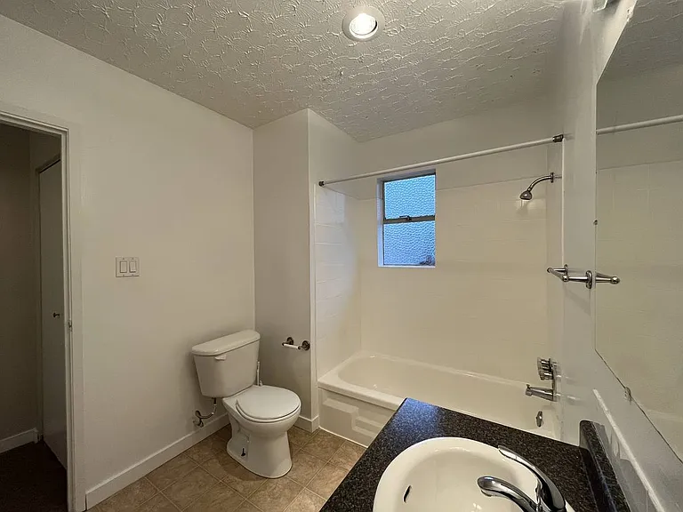 600 Smith Ave — Photo 8