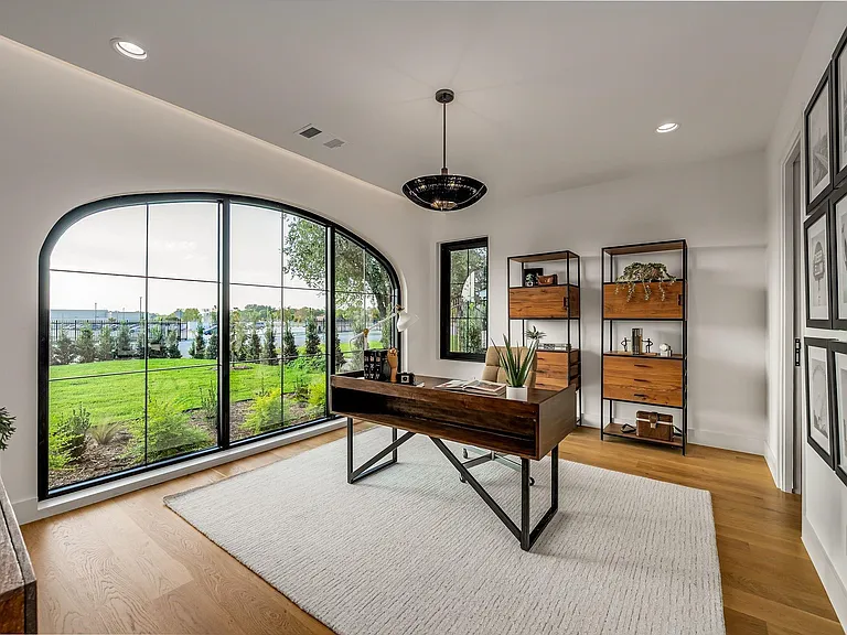 10050 Gooding Dr — Photo 11