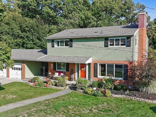 334 Crescent Pl, Flushing, MI 48433