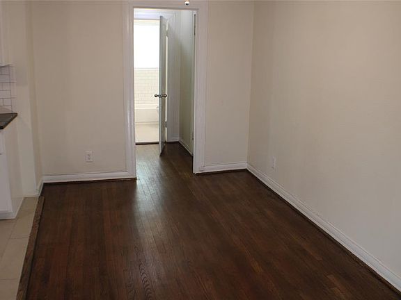 5th image of 2226 Ramsey Ave #A