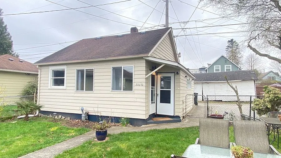 Cute, Private and Clean! 1 Bedroom 1 Bath Cottage — Photo 1