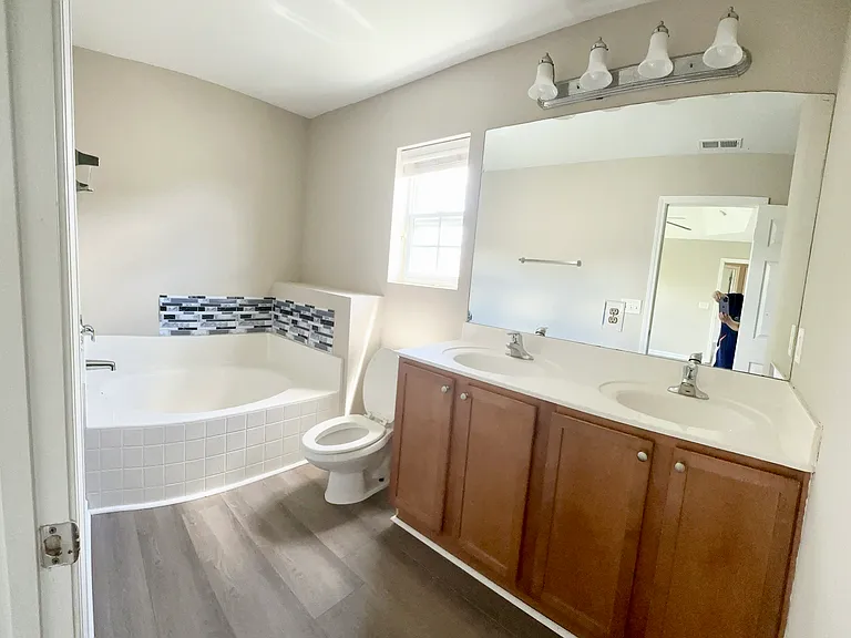 344 Winslow Ave — Photo 11