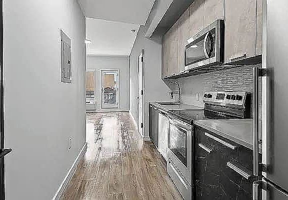 4th image of 2733 E 12th St #7G