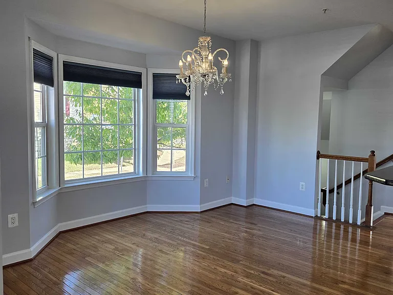 11935 Little Seneca Pkwy — Photo 4