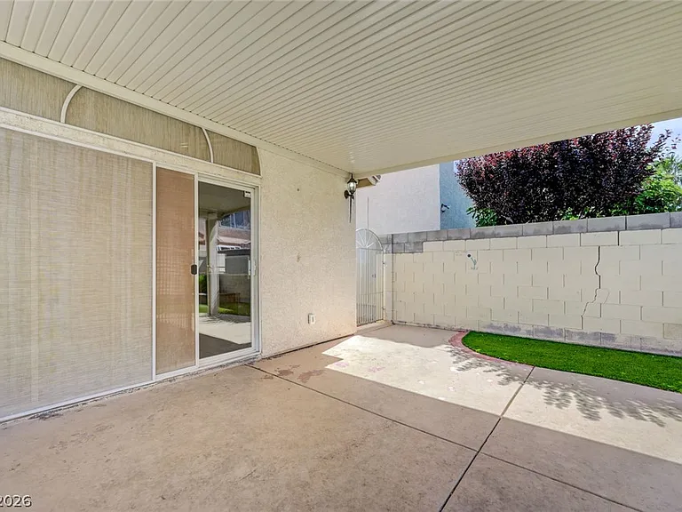 8752 Raindrop Canyon Ave — Photo 40