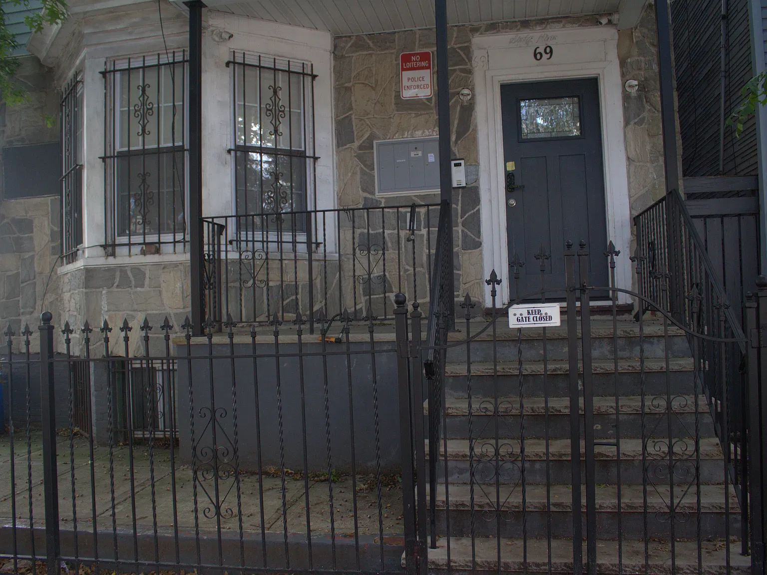 3 bed, $2,400 — Photo 4