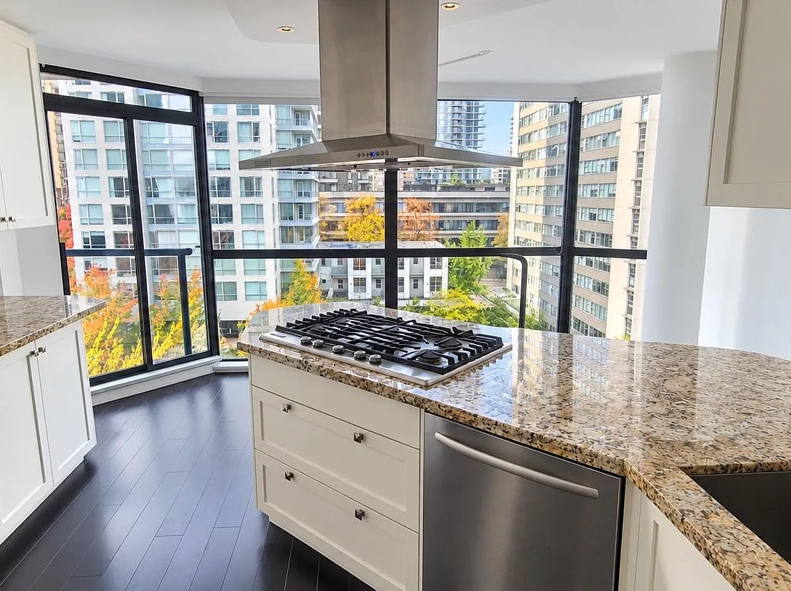2 bed, 1350 sqft, $5,200 — Photo 2