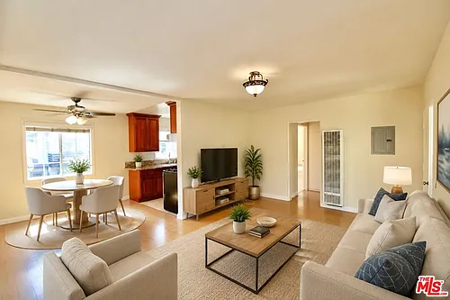 1319 E California Ave #B Photo 1