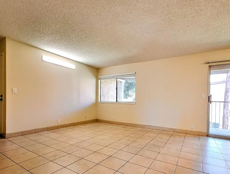 247 N Capitol Ave #243-7 — Photo 16
