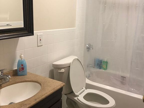 5th image of 179 Northampton St APT 1