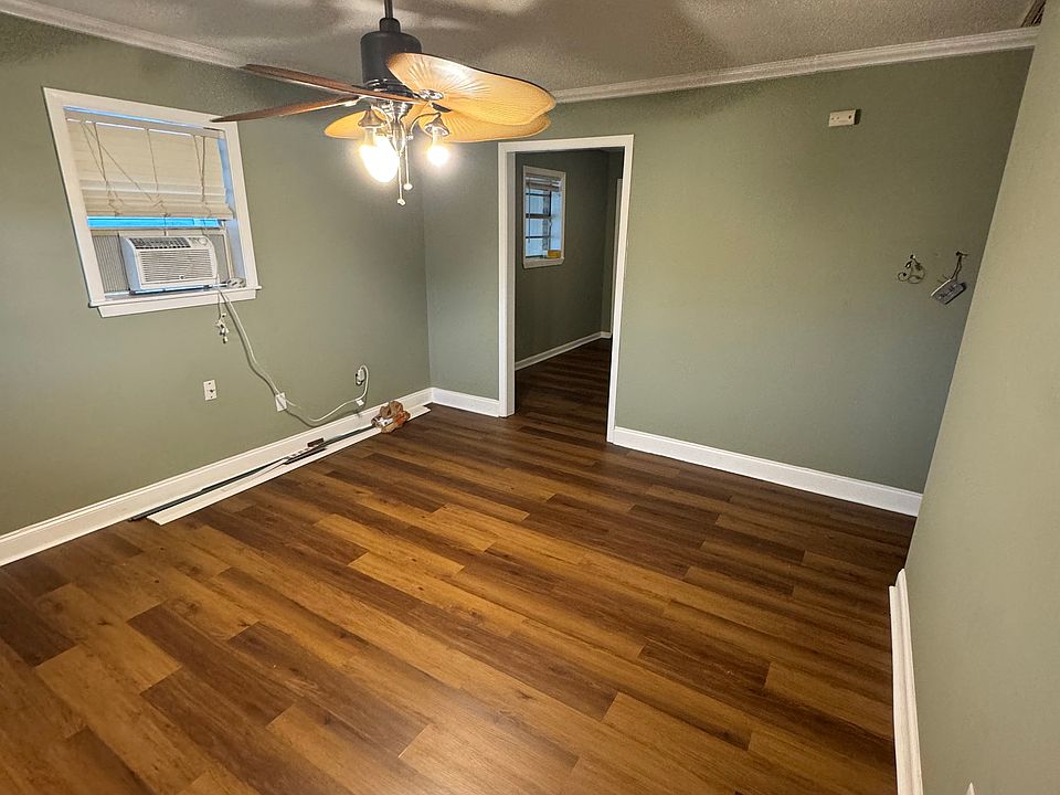 1st image of 1925 Estalote Ave