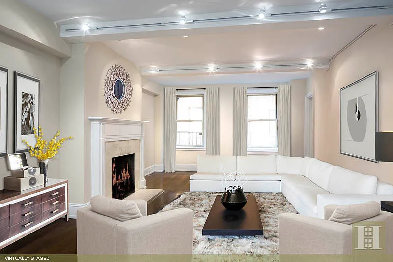 434 E 52nd St APT 3D photo 1