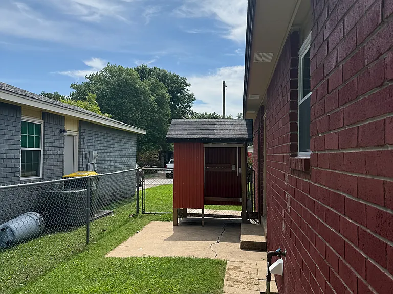 13941 S Hickory Pl — Photo 31